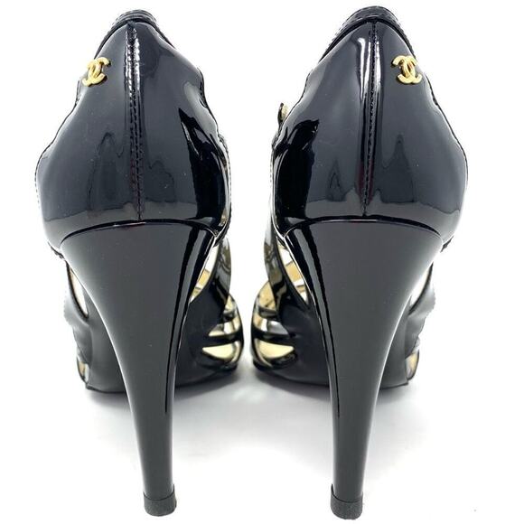 CHANEL CC LOGO BLACK PATENT LEATHER SANDALS HEELS EU 39 / US 9 - Picture 5 of 10